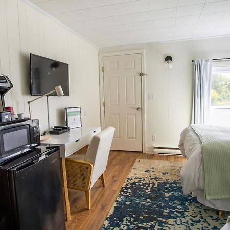 Friars Bay Inn & Cottages Welshpool Kamer foto