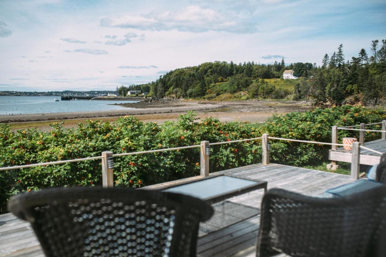 Friars Bay Inn & Cottages Welshpool Buitenkant foto