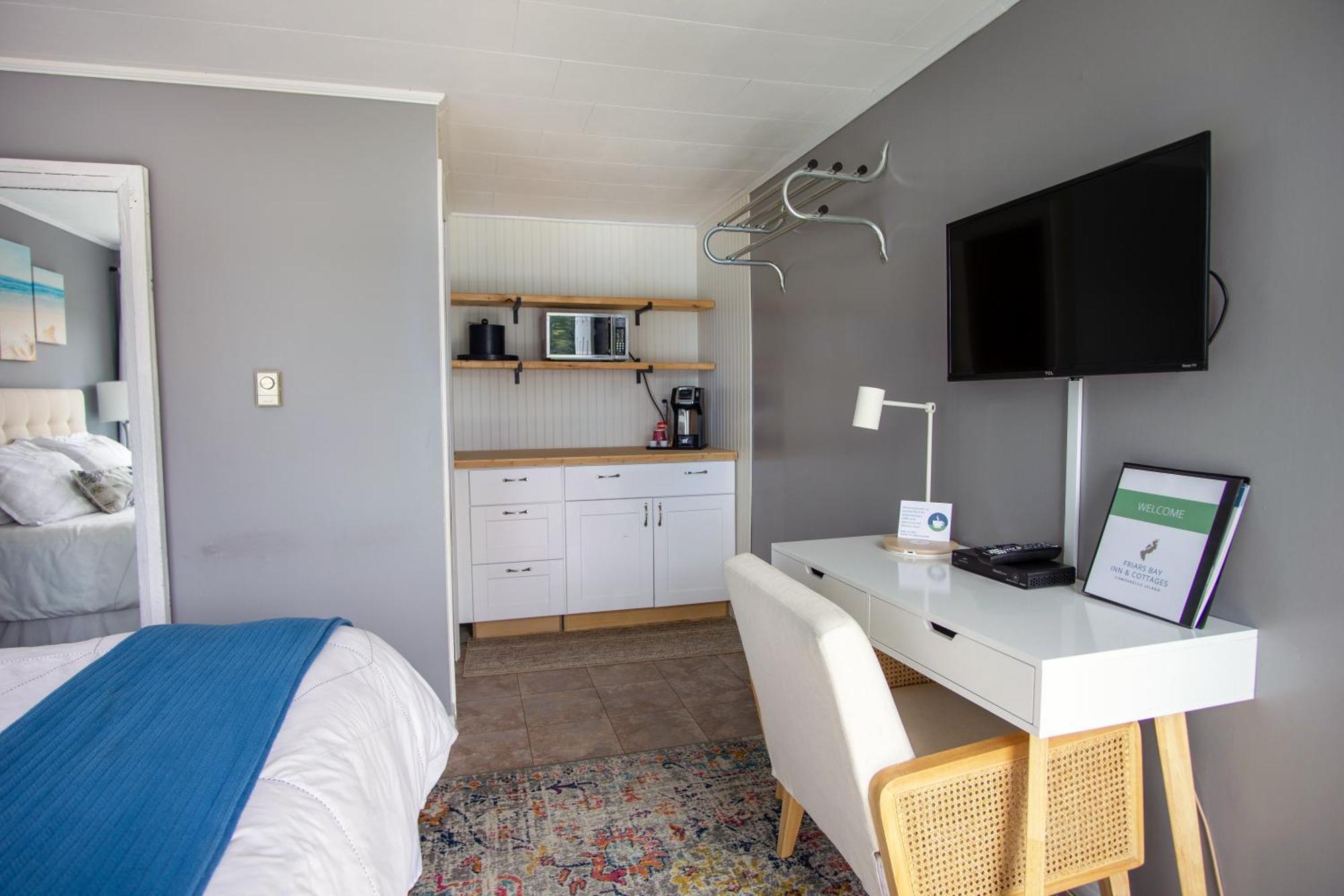 Friars Bay Inn & Cottages Welshpool Kamer foto