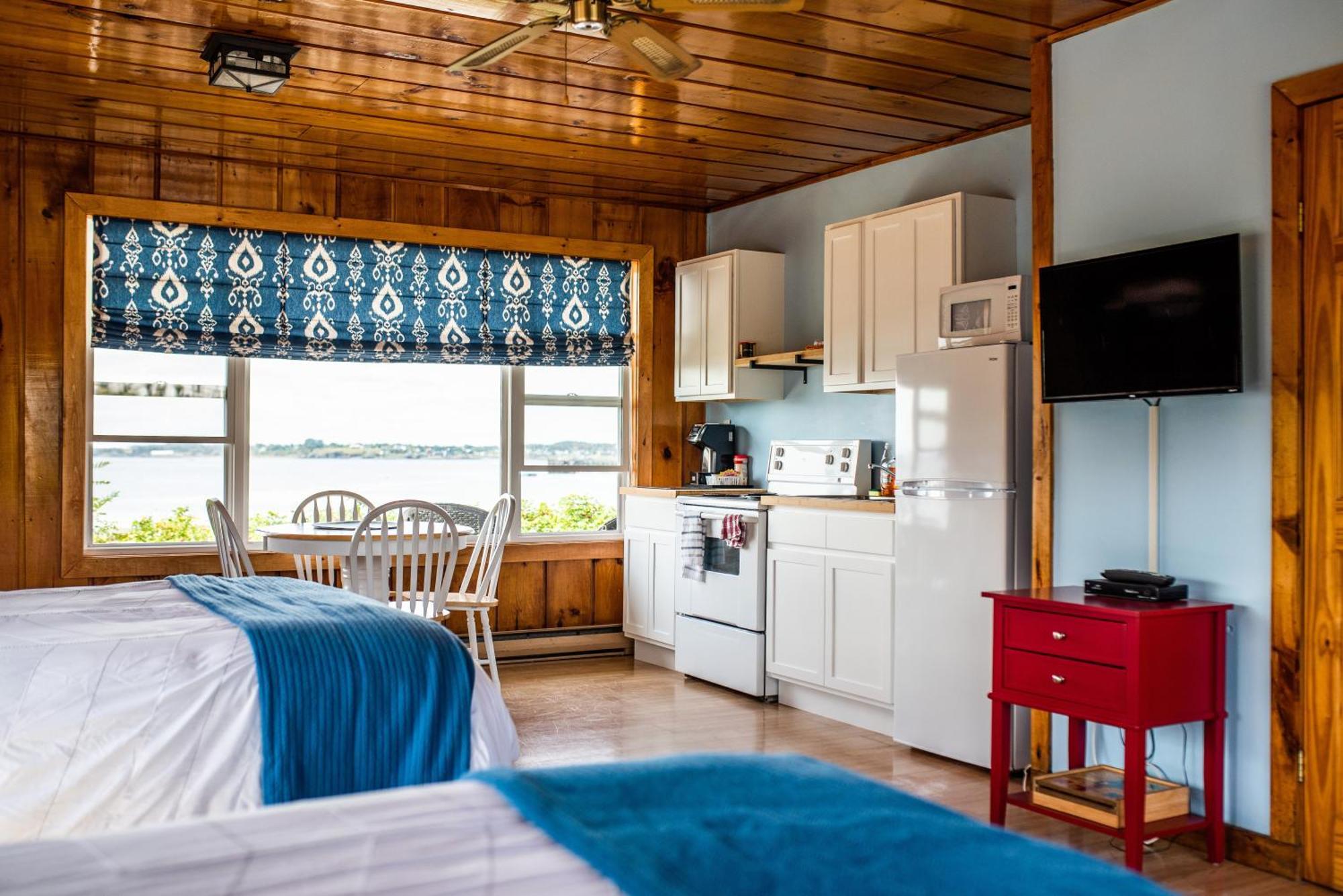 Friars Bay Inn & Cottages Welshpool Kamer foto