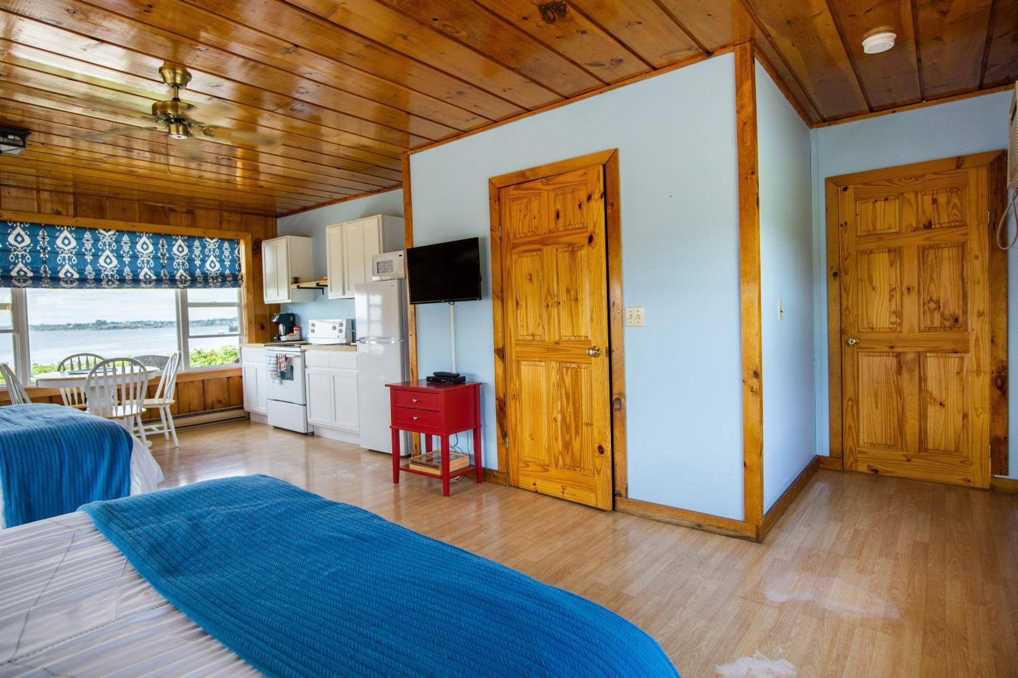 Friars Bay Inn & Cottages Welshpool Kamer foto